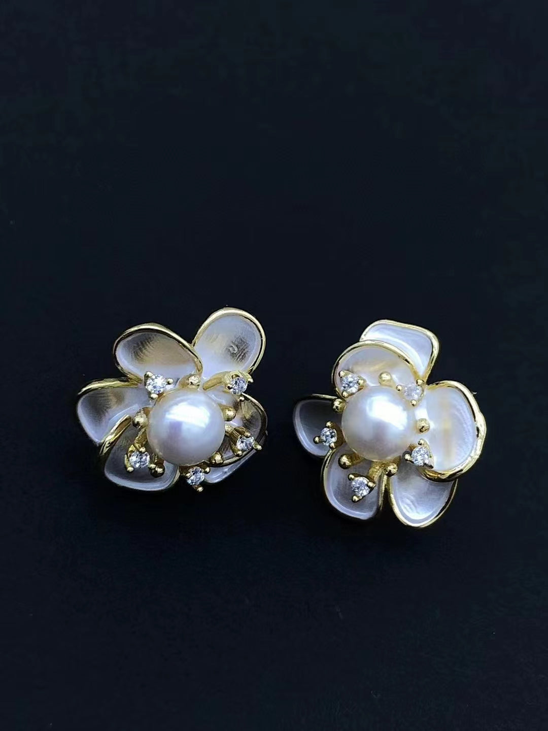 AAA2409 Freshwater Pearl Flowers Earrings for festival party daily with verification Mather's day Christmas day Valentine's Day Gift