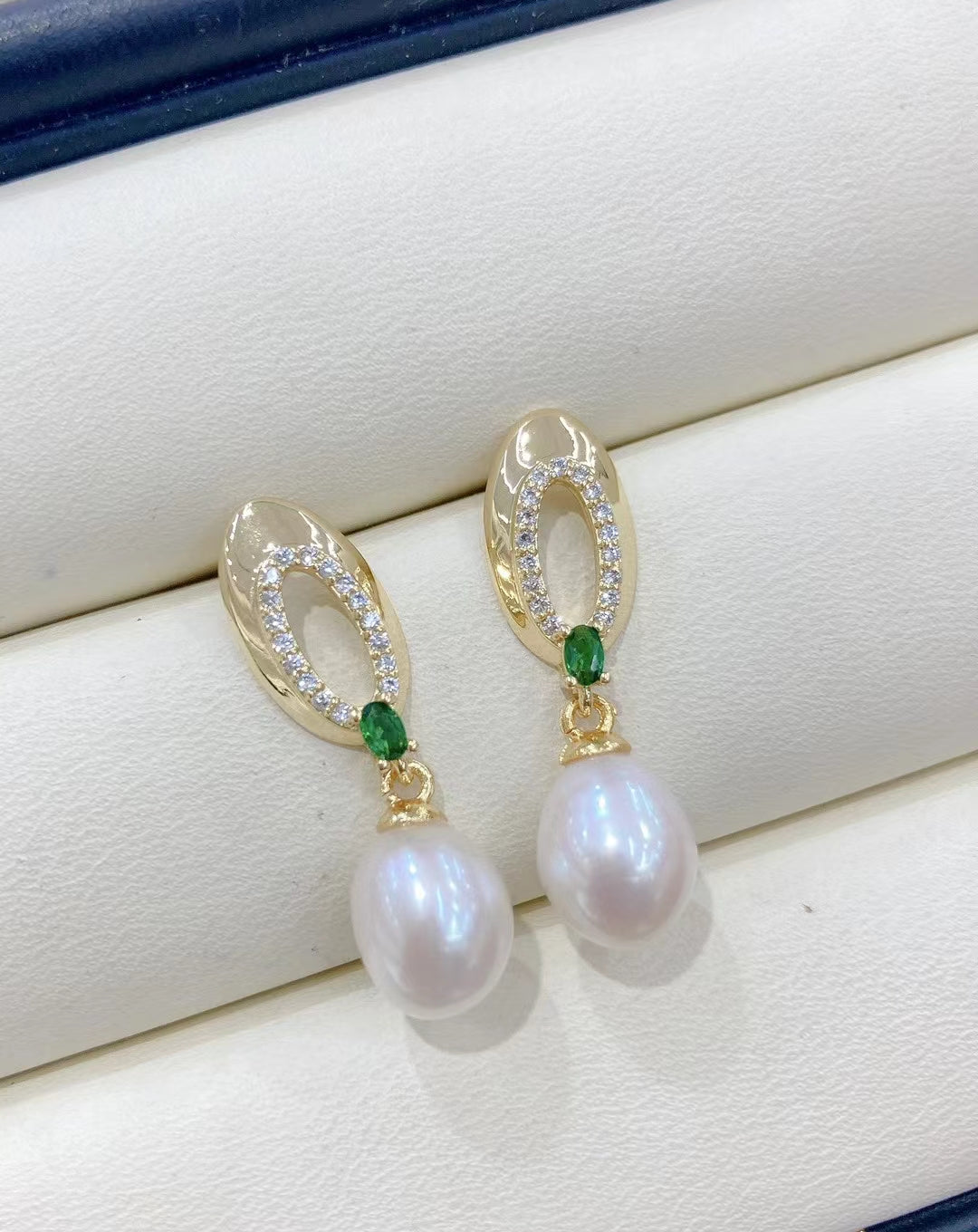 AAA2401 Freshwater Pearl Vivid Flower Earrings for festival party daily with verification Mather's day Christmas day Valentine's Day Gift