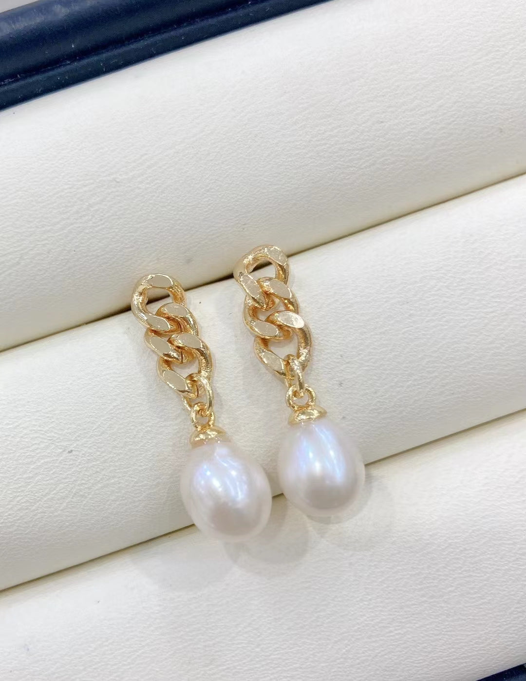 AAA2401 Freshwater Pearl Vivid Flower Earrings for festival party daily with verification Mather's day Christmas day Valentine's Day Gift