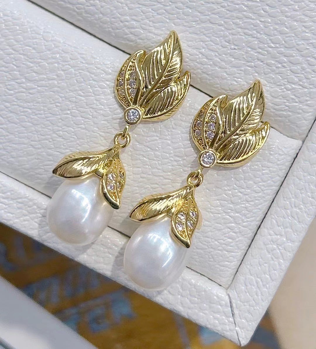 AAA2418 Freshwater Pearl Leaves  Medieval Earrings for festival party daily with verification Mather's day Christmas day Valentine's Day Gift